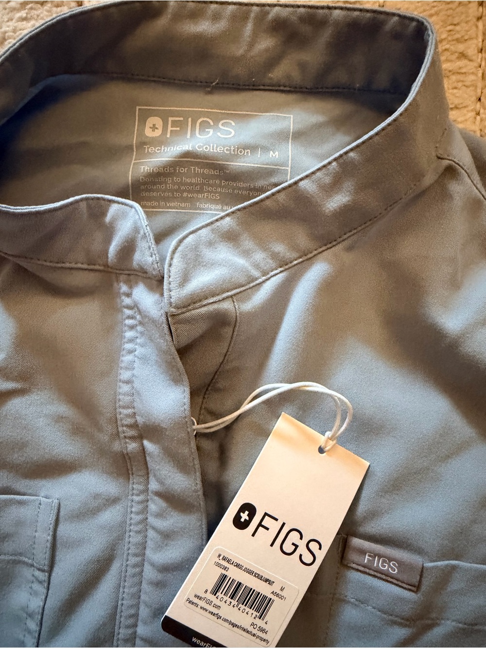 Figs scrubs jumpsuit medium - Picture 2 of 3